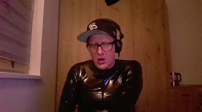 Bigthroaterboy online show from 02-15-25, 09:48