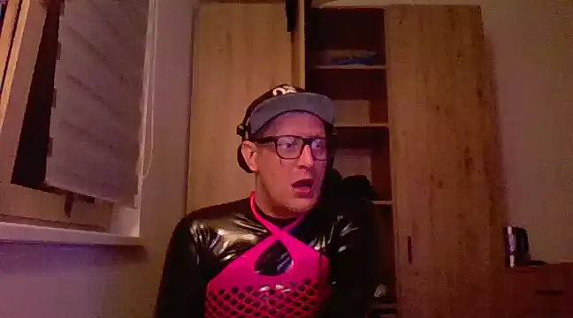 Bigthroaterboy online show from 02-20-25, 12:08