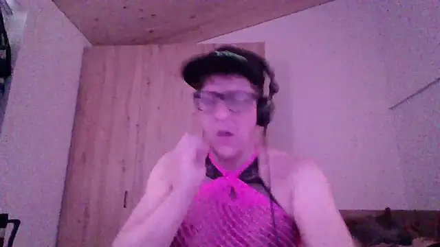 Bigthroaterboy online show from 10-09-25, 10:02