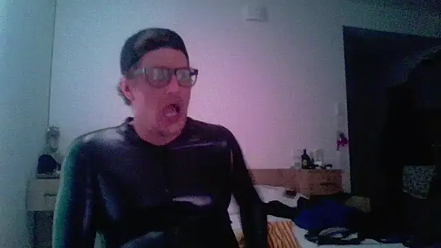 Bigthroaterboy online show from 03-21-26, 04:39