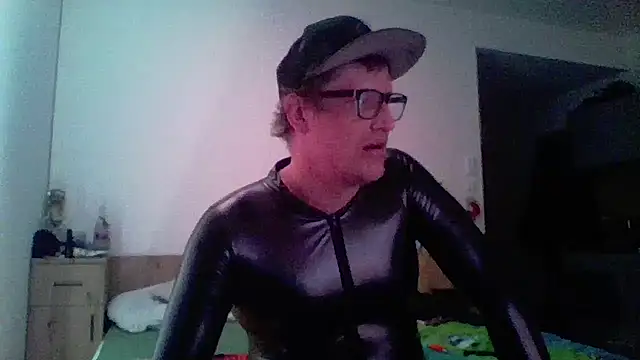 Bigthroaterboy online show from 04-06-26, 05:14