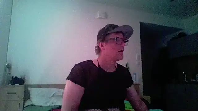Bigthroaterboy online show from 04-21-26, 02:51