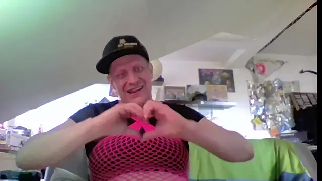 Bigthroaterboy online show from 06-13-26, 04:49