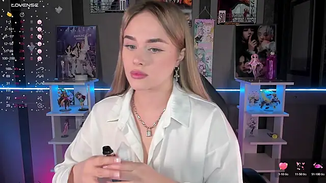 Ellen Soft online show from 11-12-25, 04:18