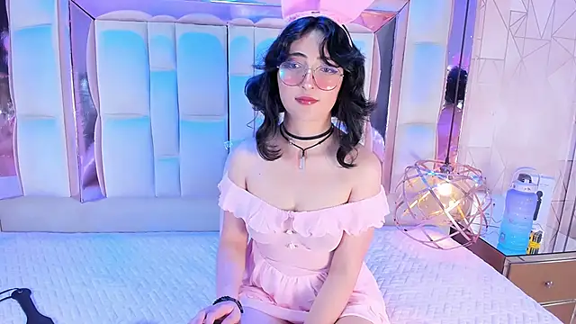 SaraMartini1 online show from 10-04-25, 05:49