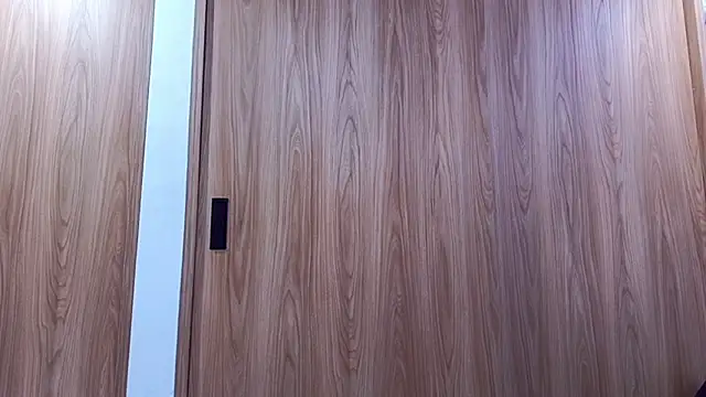 Snapshot of Molly_ADY chatting on 10-27-25, 12:58 Molly ADY online show from 10-27-25, 12:58