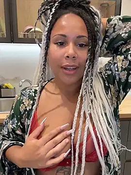 HaileyDiana online show from 10-09-25, 04:16