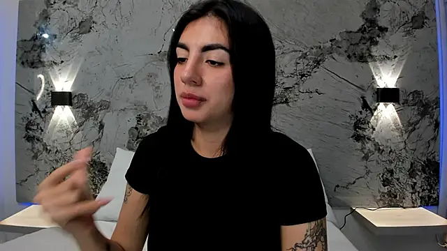 ANTONELLA  ROUSE  online show from 03-12-25, 08:08