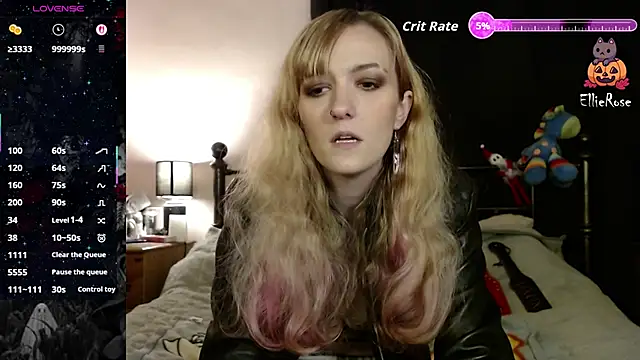 Snapshot of EllieeRose chatting on 06-11-26, 05:05 EllieeRose online show from 06-11-26, 05:05