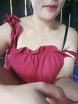 Snapshot of Silylina6969 chatting on 06-14-26, 01:03 Silylina6969 online show from 06-14-26, 01:03