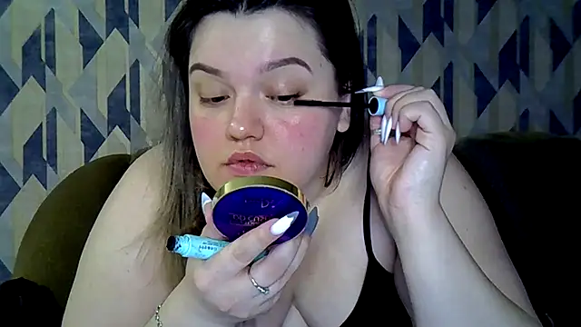 AnitaWillias online show from 12-14-25, 06:01