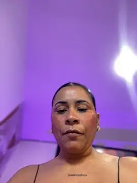 Snapshot of ANA_CARTER chatting on 10-16-25, 03:07 ANA CARTER online show from 10-16-25, 03:07