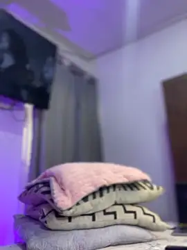 Snapshot of ANA_CARTER chatting on 10-19-25, 06:52 ANA CARTER online show from 10-19-25, 06:52