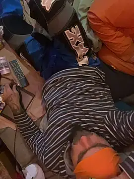 Snapshot of WilldoPita chatting on 12-13-24, 05:05 WilldoPita online show from 12-13-24, 05:05