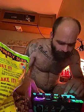 Snapshot of WilldoPita chatting on 01-18-25, 01:19 WilldoPita online show from 01-18-25, 01:19