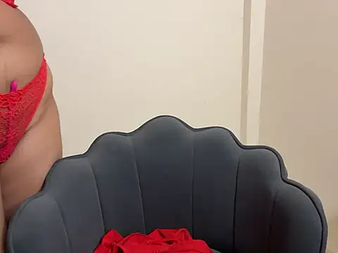 Snapshot of Okaysimran chatting on 02-19-25, 02:55 Okaysimran online show from 02-19-25, 02:55