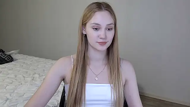 Layla001 online show from 01-15-25, 09:13