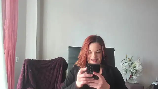 Snapshot of LilliLowexox chatting on 02-09-26, 10:08 LilliLowexox online show from 02-09-26, 10:08