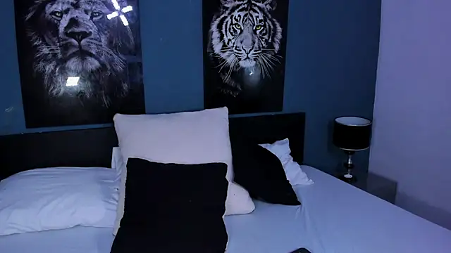 Snapshot of Liana_Bernocchi chatting on 02-15-25, 11:14 Liana Bernocchi online show from 02-15-25, 11:14