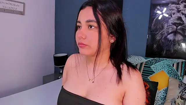 Snapshot of Liana_Bernocchi chatting on 02-16-25, 08:33 Liana Bernocchi online show from 02-16-25, 08:33