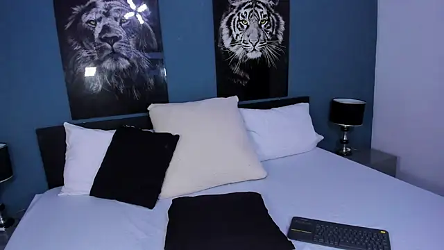 Snapshot of Liana_Bernocchi chatting on 02-26-25, 08:00 Liana Bernocchi online show from 02-26-25, 08:00