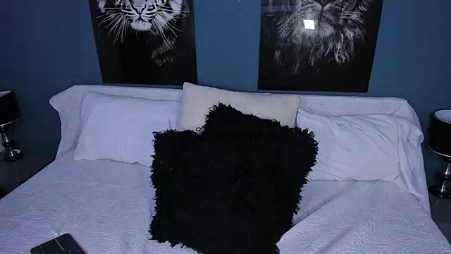 Snapshot of Liana_Bernocchi chatting on 03-15-25, 11:28 Liana Bernocchi online show from 03-15-25, 11:28