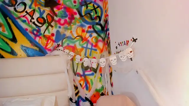 Snapshot of Liana_Bernocchi chatting on 10-10-25, 10:53 Liana Bernocchi online show from 10-10-25, 10:53