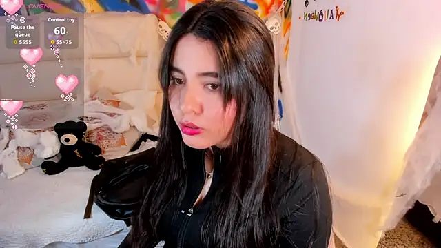 Snapshot of Liana_Bernocchi chatting on 10-26-25, 08:26 Liana Bernocchi online show from 10-26-25, 08:26