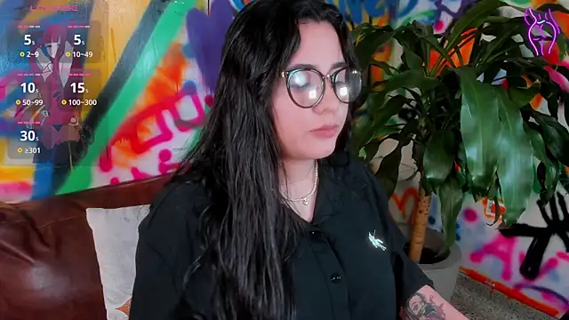 Snapshot of Liana_Bernocchi chatting on 10-29-25, 10:00 Liana Bernocchi online show from 10-29-25, 10:00