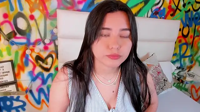 Snapshot of Liana_Bernocchi chatting on 11-21-25, 08:29 Liana Bernocchi online show from 11-21-25, 08:29