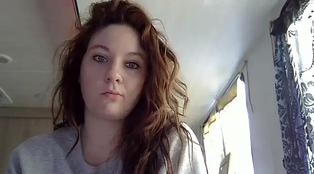 Snapshot of emerieskye20 chatting on 02-02-25, 03:39 emerieskye20 online show from 02-02-25, 03:39