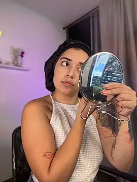 JoselinFlower  online show from 12-19-25, 01:34