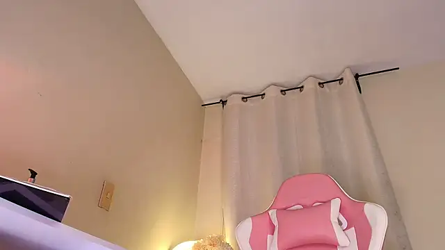 shanakendal2 online show from 10-07-25, 11:40