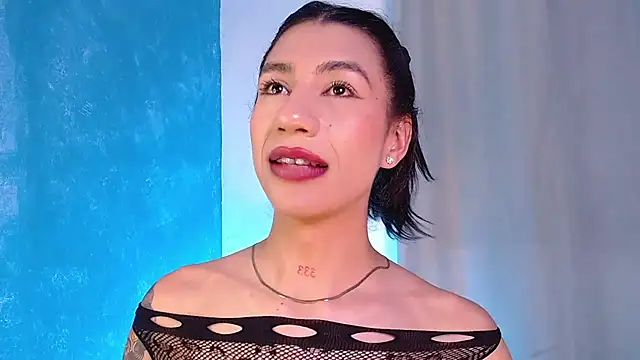 sofiaa grey  online show from 01-20-25, 04:01