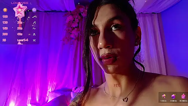 sofiaa grey  online show from 03-06-25, 03:35