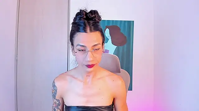 sofiaa grey  online show from 03-23-26, 04:22