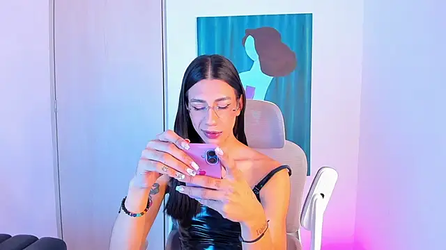 sofiaa grey  online show from 05-28-26, 02:36