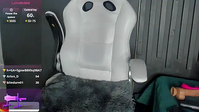 Shayla27 online show from 02-18-25, 07:09