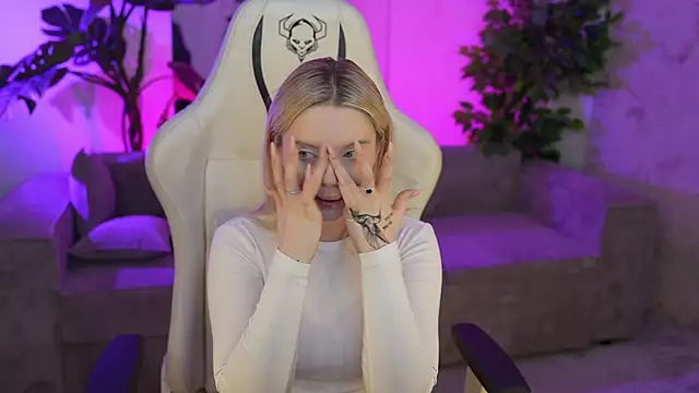 Cassy-Celestial  online show from 02-15-25, 11:58