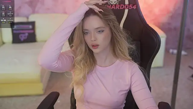 Snapshot of Cassy-Celestial_ chatting on 02-02-26, 08:46 Cassy-Celestial online show from 02-02-26, 08:46