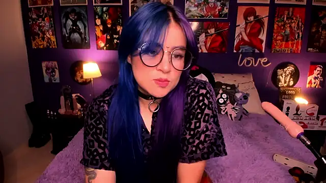 Snapshot of anne_cross chatting on 12-06-24, 03:30 anne cross online show from 12-06-24, 03:30