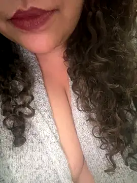 Snapshot of Snehameoww@xh chatting on 11-20-25, 07:02 Snehameowwxh online show from 11-20-25, 07:02