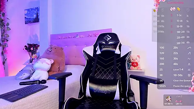 Snapshot of little_jade chatting on 02-04-25, 12:29 little jade online show from 02-04-25, 12:29