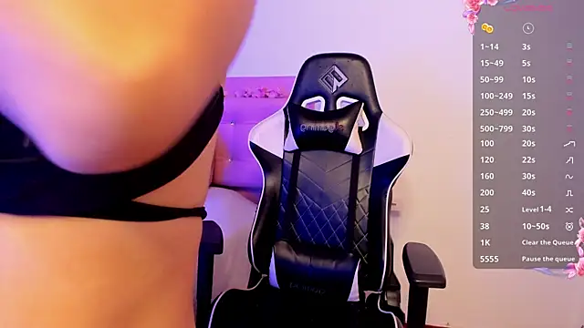 Snapshot of little_jade chatting on 02-05-25, 08:57 little jade online show from 02-05-25, 08:57