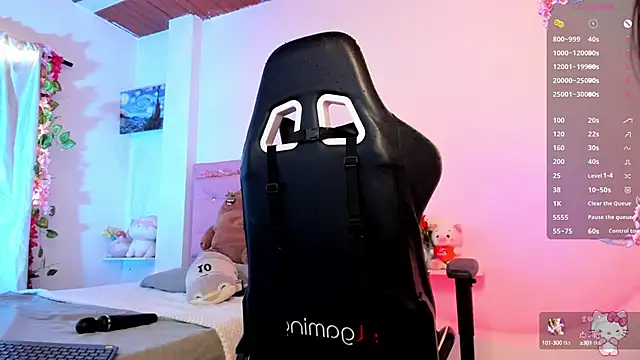 Snapshot of little_jade chatting on 03-13-25, 06:56 little jade online show from 03-13-25, 06:56