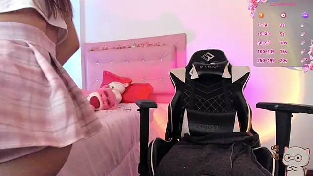 Snapshot of little_jade chatting on 09-16-25, 03:35 little jade online show from 09-16-25, 03:35