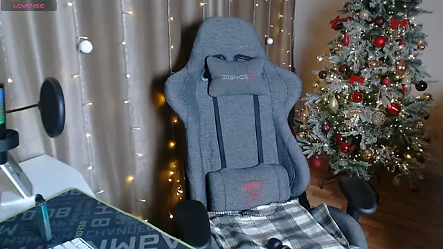 Snapshot of MargoFoxy chatting on 01-15-25, 05:05 MargoFoxy online show from 01-15-25, 05:05