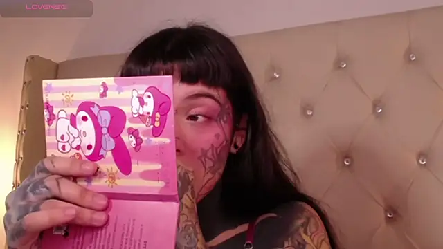 Snapshot of SylveonFox chatting on 12-07-24, 01:29 SylveonFox online show from 12-07-24, 01:29