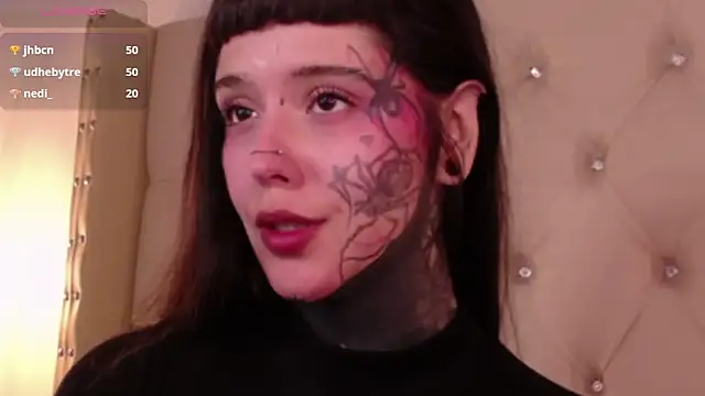 Snapshot of SylveonFox chatting on 12-22-24, 12:16 SylveonFox online show from 12-22-24, 12:16