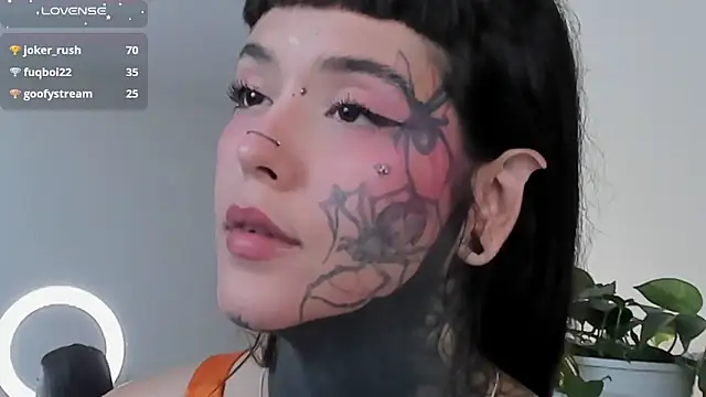 Snapshot of SylveonFox chatting on 03-10-25, 12:48 SylveonFox online show from 03-10-25, 12:48